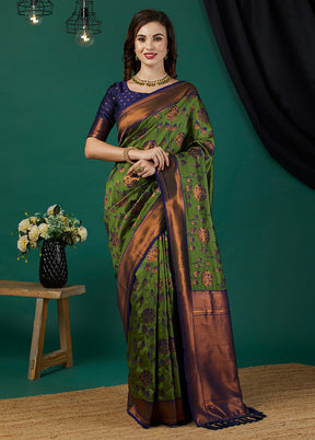 Green Banarasi Silk Saree With Blouse Piece