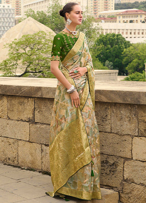 Green Spun Silk Saree With Blouse Piece