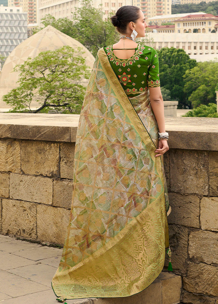 Green Spun Silk Saree With Blouse Piece