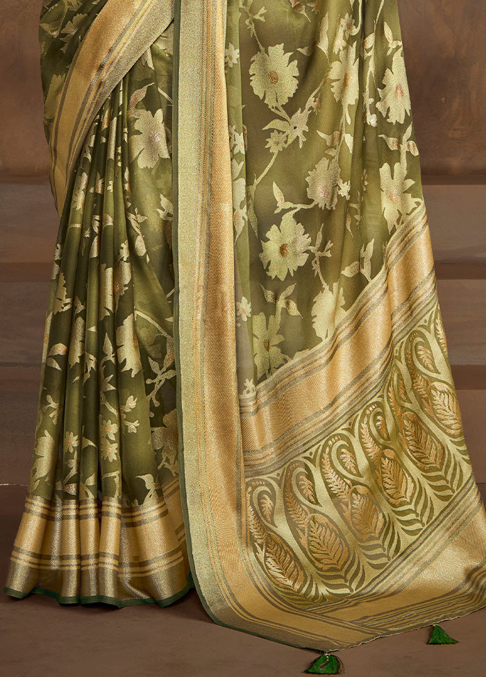 Green Spun Silk Saree With Blouse Piece