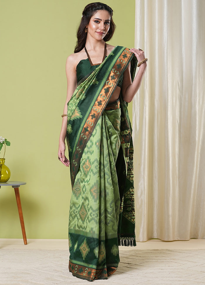 Pista Green Banarasi Silk Saree With Blouse Piece