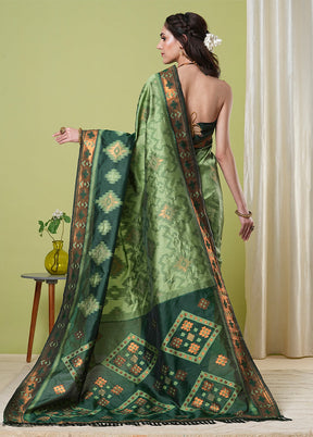 Pista Green Banarasi Silk Saree With Blouse Piece