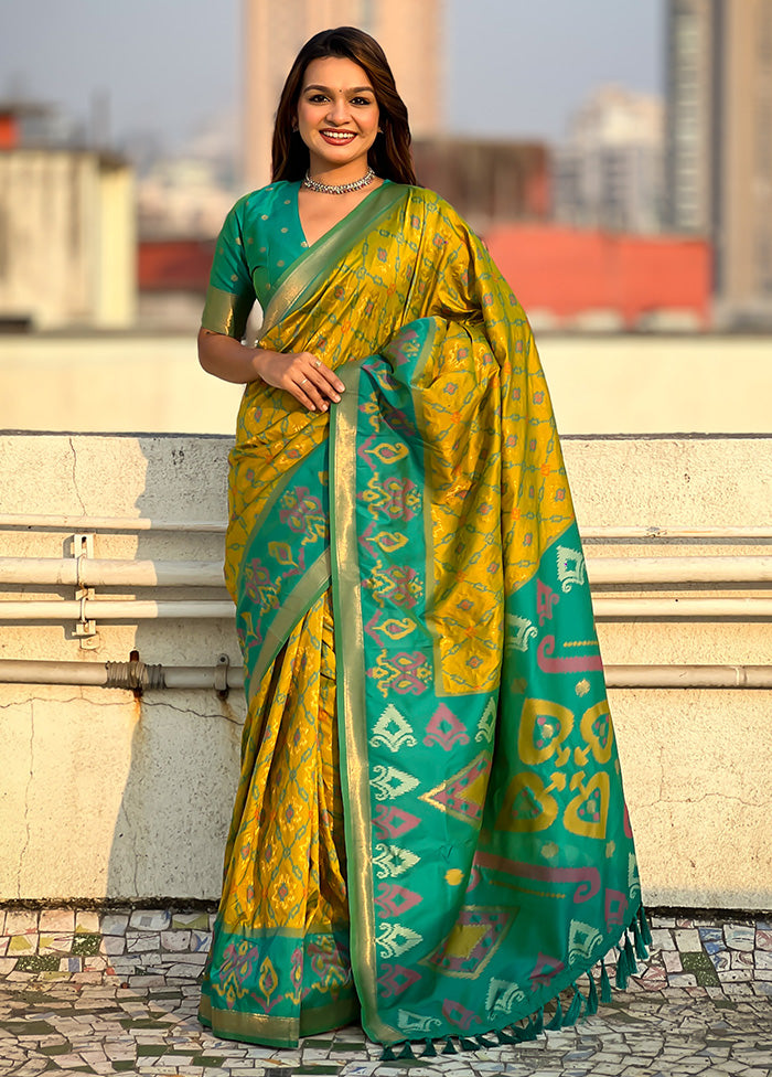 Green Spun Silk Saree With Blouse Piece