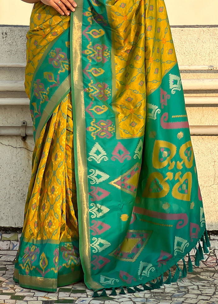 Green Spun Silk Saree With Blouse Piece