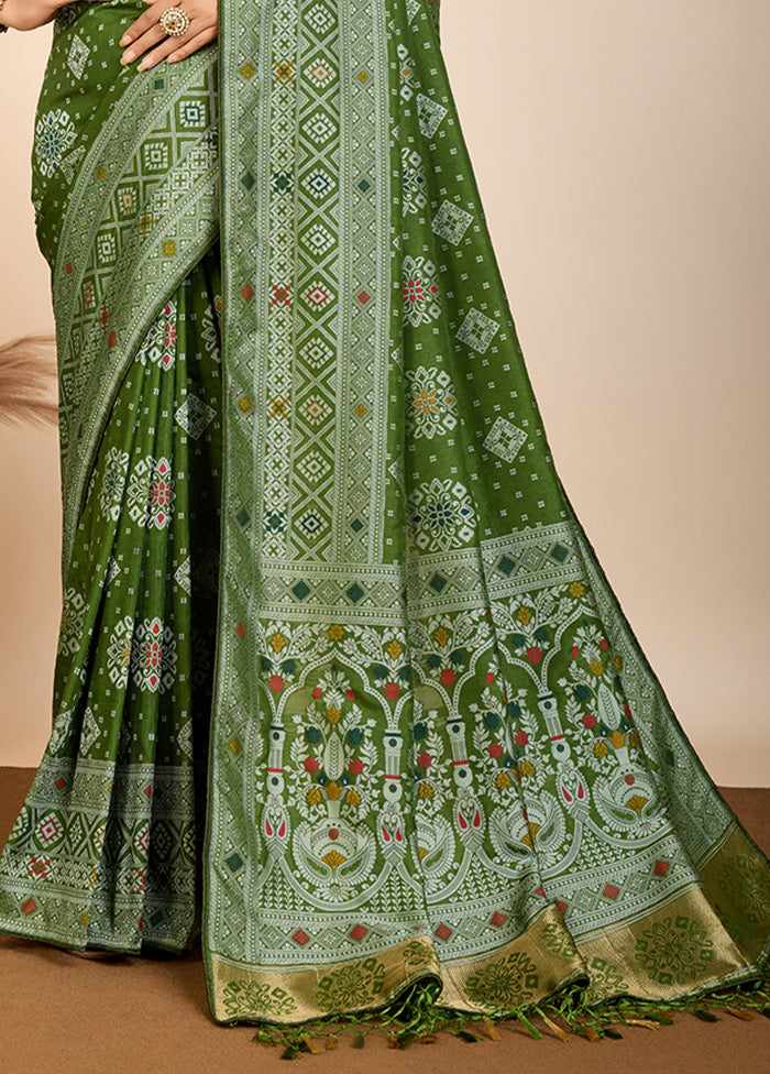 Mehendi Spun Silk Saree With Blouse Piece