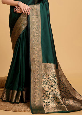 Green Spun Silk Saree With Blouse Piece