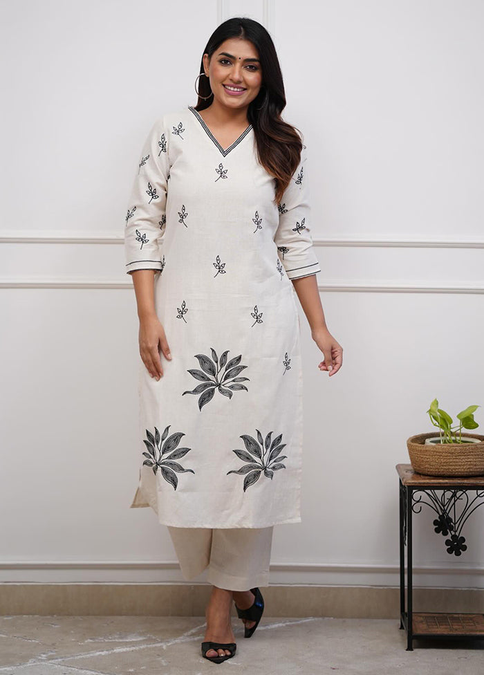 2 Pc White Readymade Viscose Kurti Set