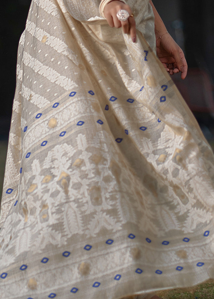 Navy Blue Silk Saree With Blouse Piece