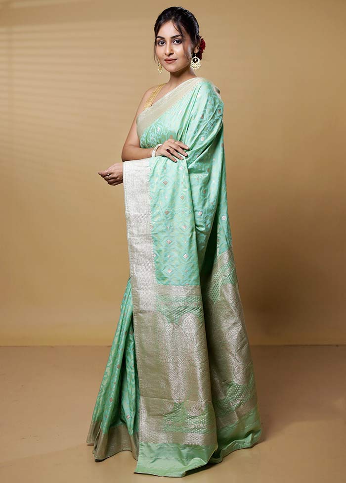 Green Dupion Silk Saree With Blouse Piece