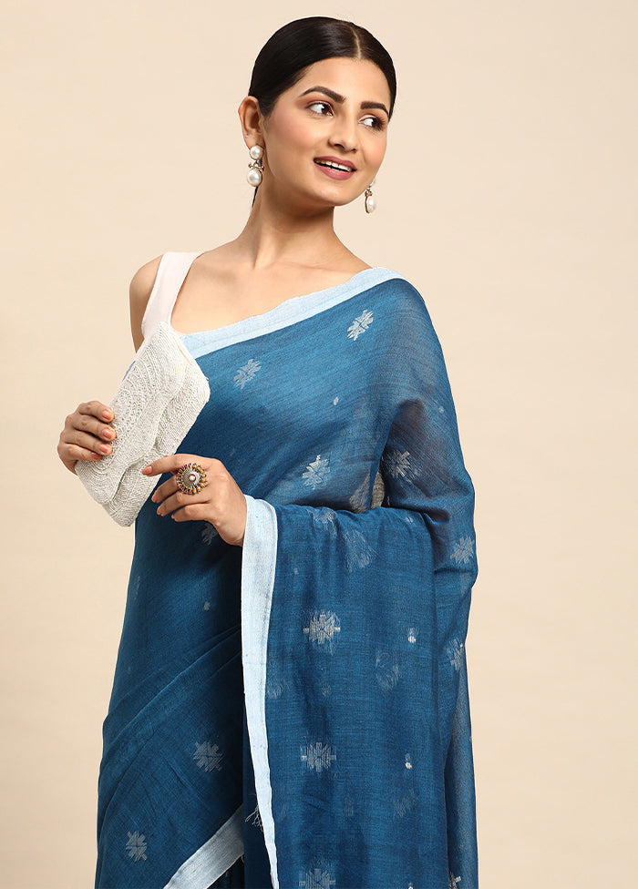 Blue Cotton Saree With Blouse Piece