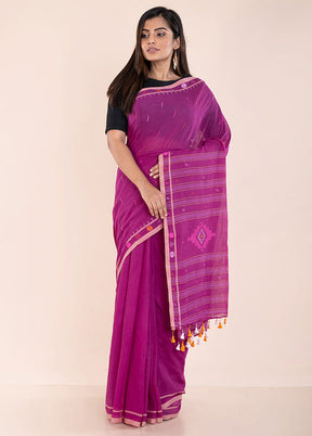 Magenta Pure Cotton Saree With Blouse Piece