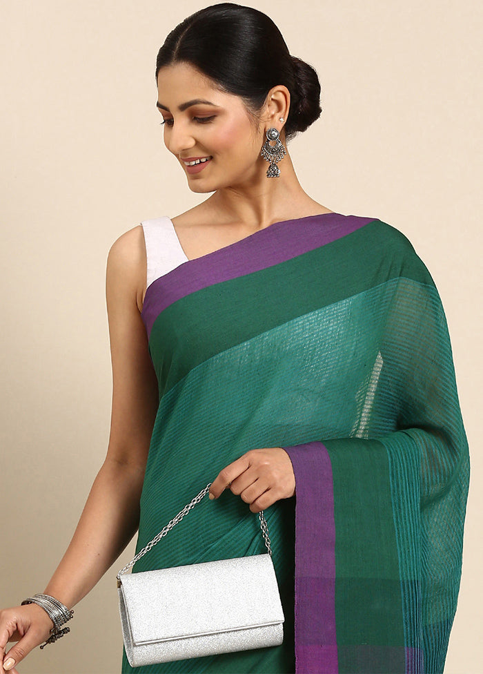 Green Pure Cotton Saree With Blouse Piece