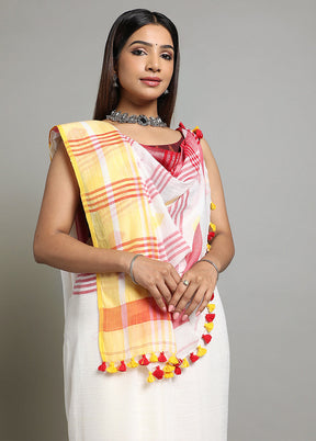 White Pure Cotton Saree With Blouse Piece