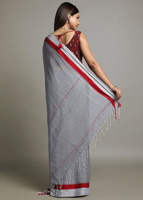 Grey Pure Cotton Saree With Blouse Piece