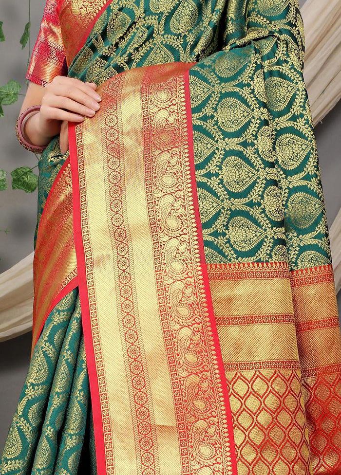 Green Dupion Silk Saree With Blouse Piece