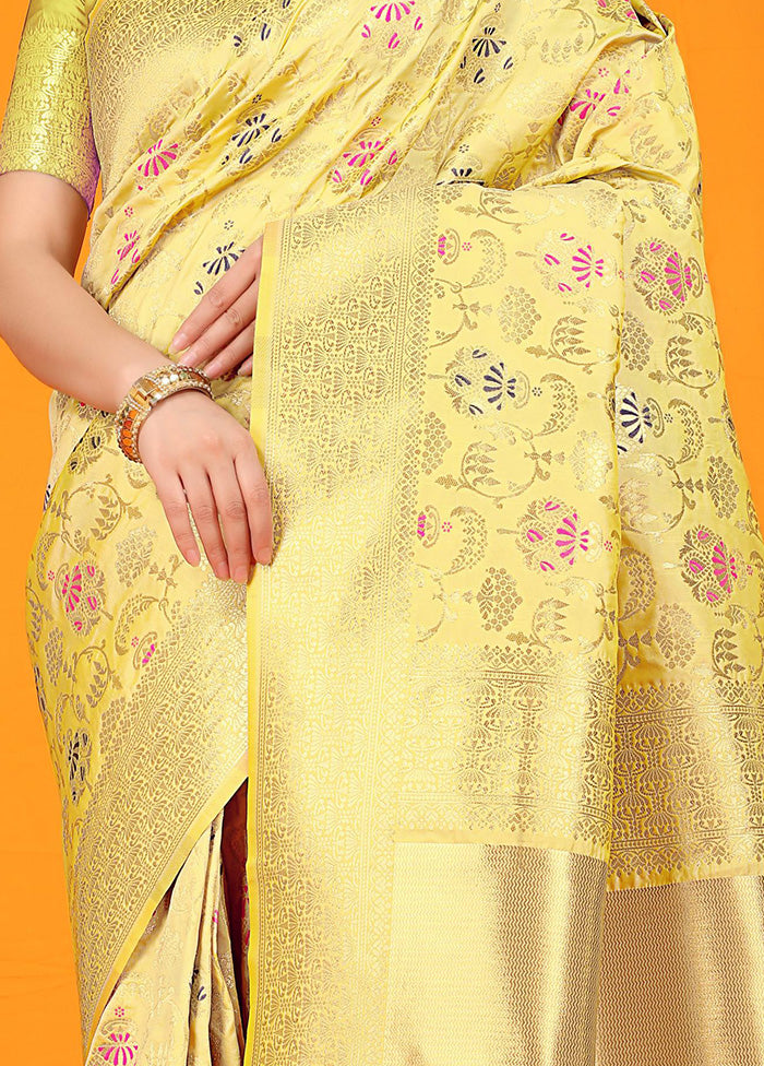 Cream Dupion Silk Saree With Blouse Piece