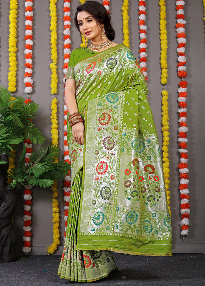 Green Dupion Silk Saree With Blouse Piece