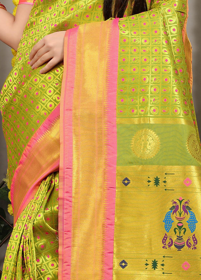 Green Dupion Silk Saree With Blouse Piece