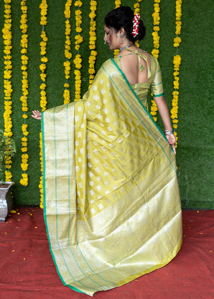 Mehendi Dupion Silk Saree With Blouse Piece