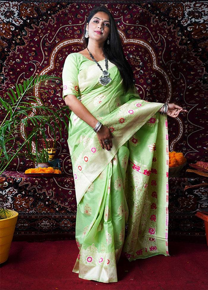 Green Dupion Silk Saree With Blouse Piece