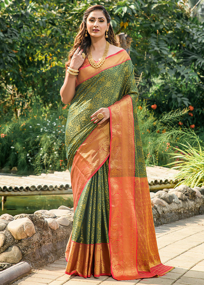 Green Dupion Silk Saree With Blouse Piece