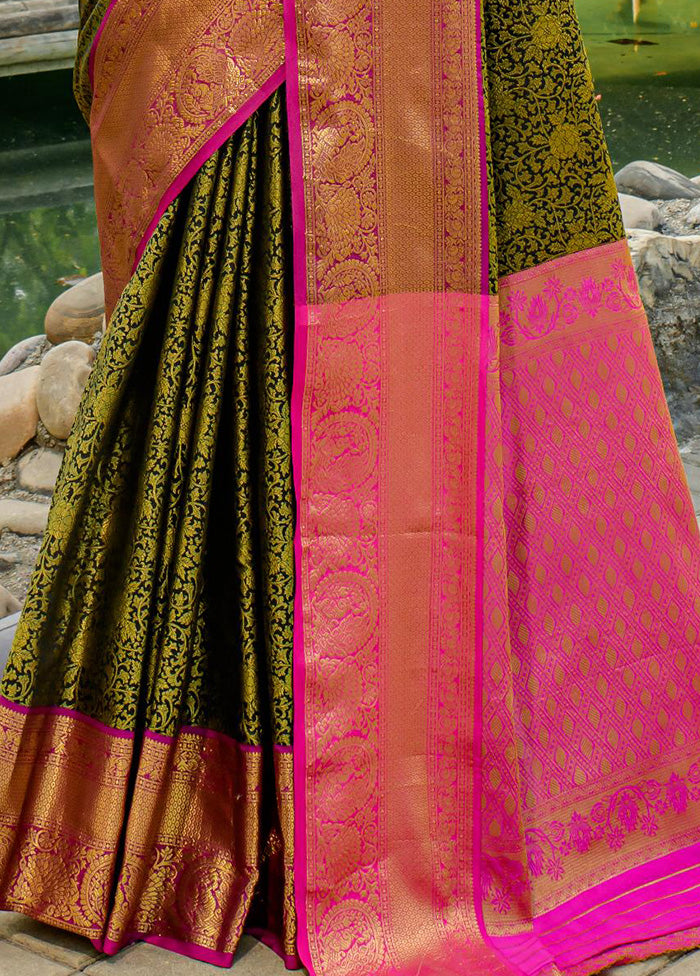 Mehendi Dupion Silk Saree With Blouse Piece