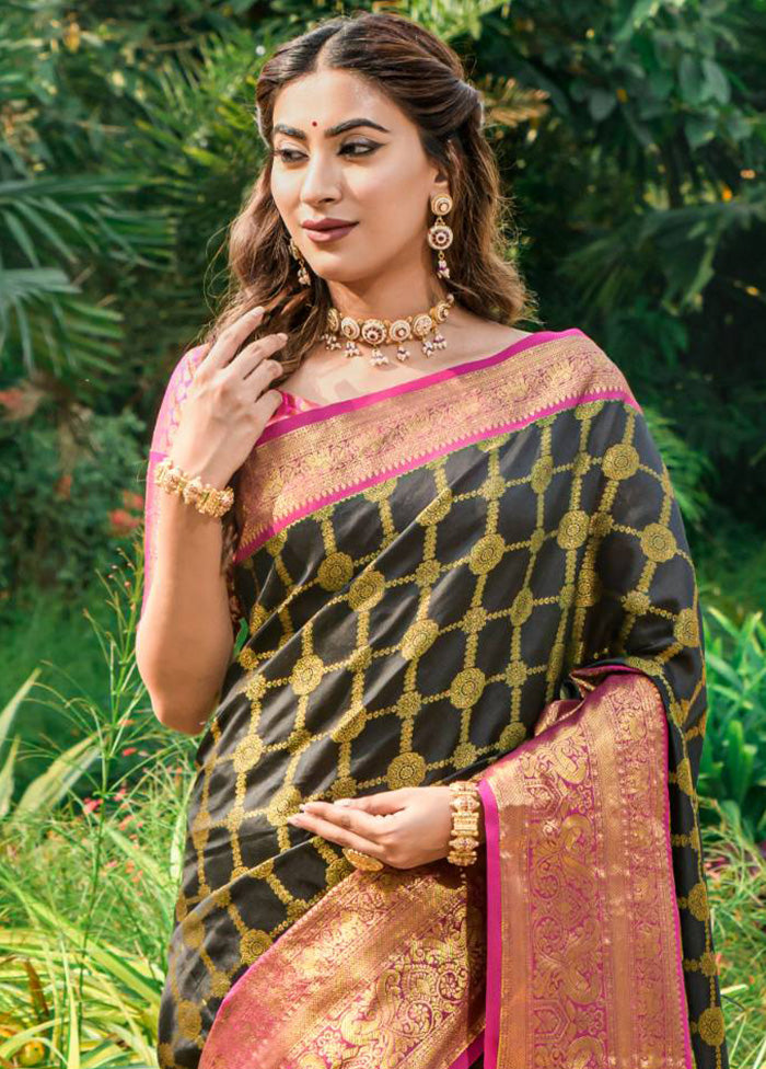 Black Dupion Silk Saree With Blouse Piece