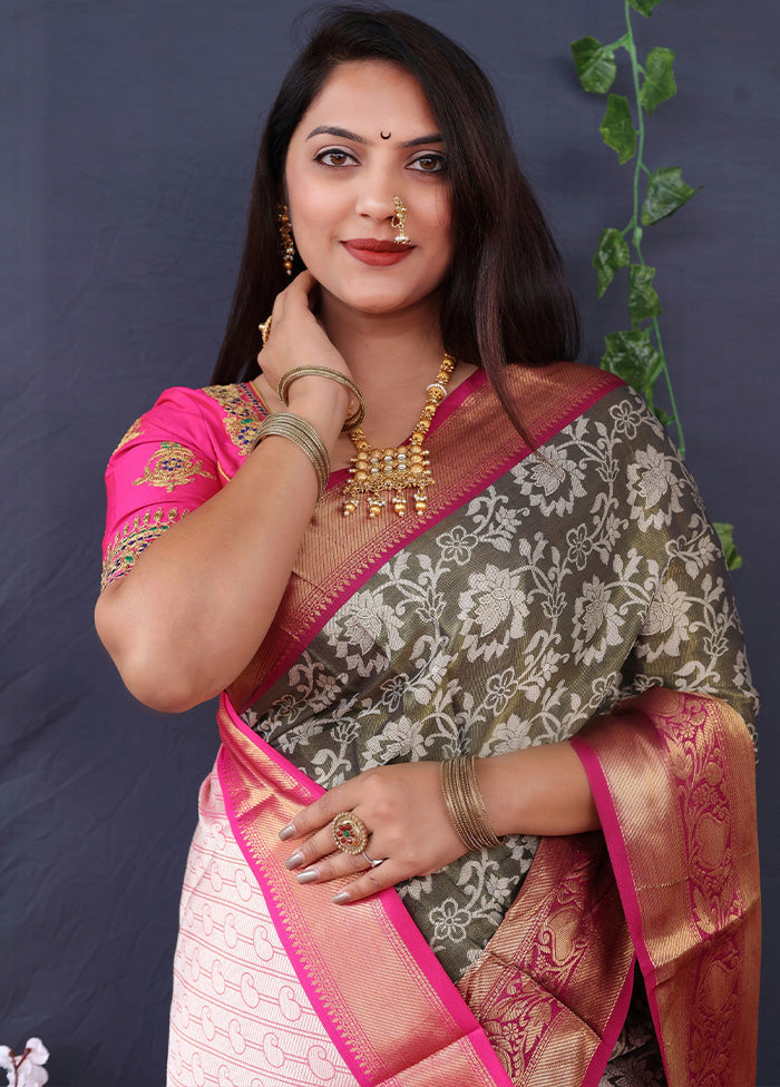 Mehendi Silk Saree With Blouse Piece