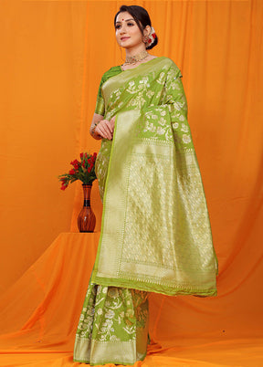 Green Dupion Silk Saree With Blouse Piece