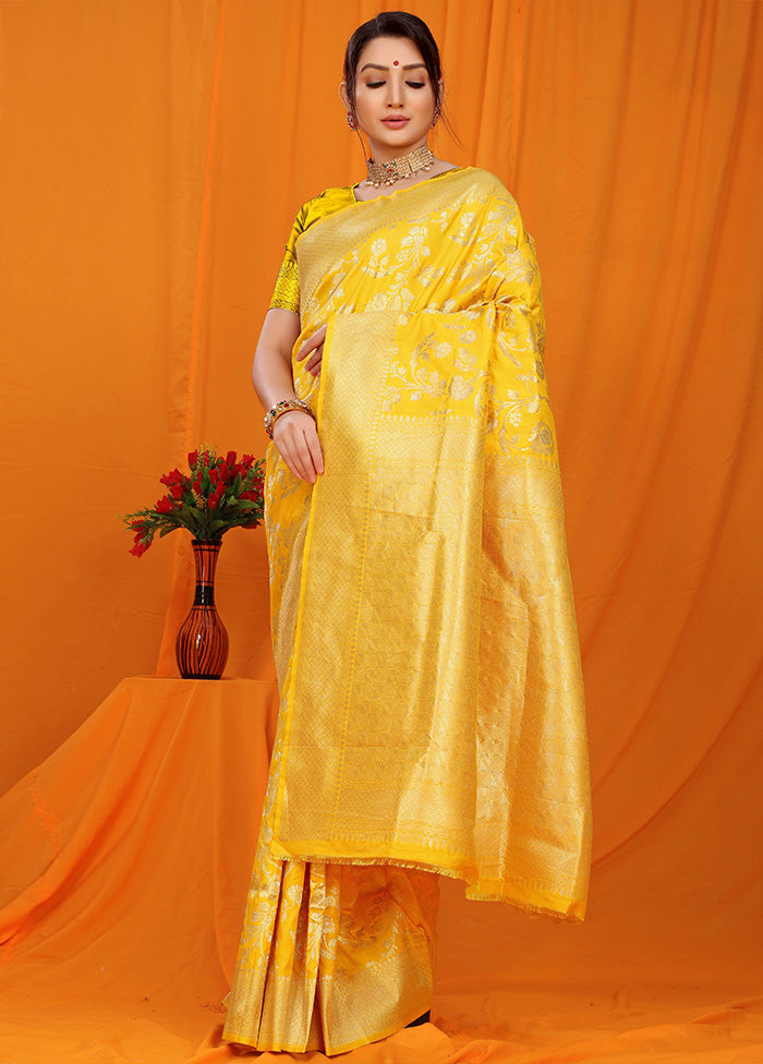 Yellow Dupion Silk Saree With Blouse Piece