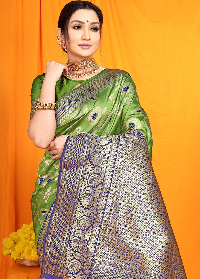 Green Dupion Silk Saree With Blouse Piece