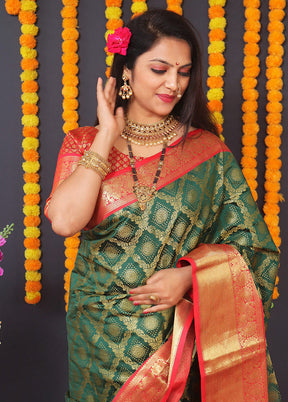 Green Dupion Silk Saree With Blouse Piece