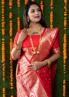 Red Dupion Silk Saree With Blouse Piece