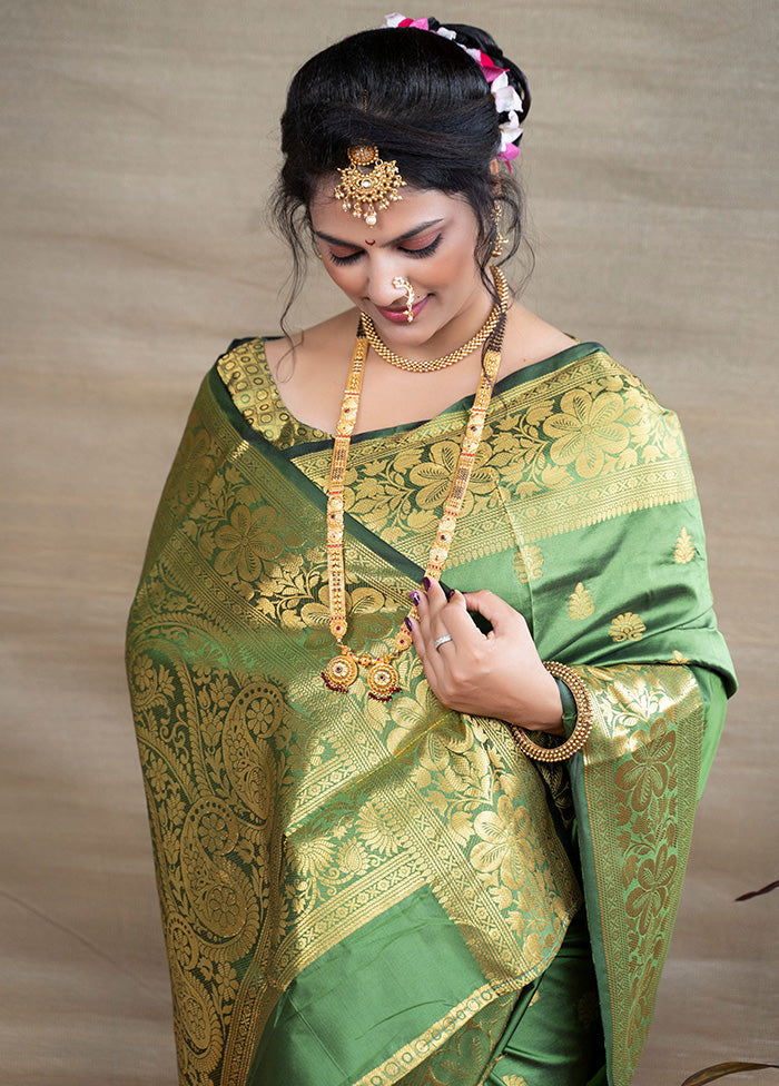 Green Dupion Silk Saree With Blouse Piece