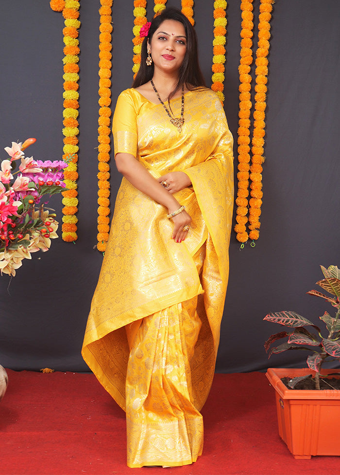 Yellow Dupion Silk Saree With Blouse Piece