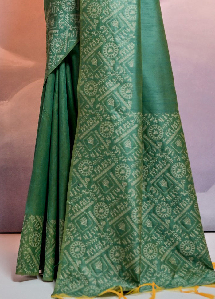 Sea Green Dupion Silk Saree With Blouse Piece