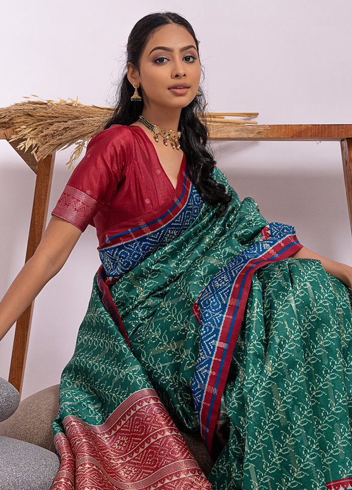 Green Dupion Silk Saree With Blouse Piece