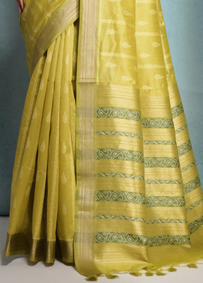 Mehendi Dupion Silk Saree With Blouse Piece