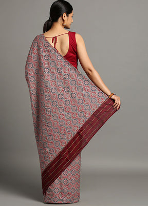 Maroon Pure Cotton Saree With Blouse Piece