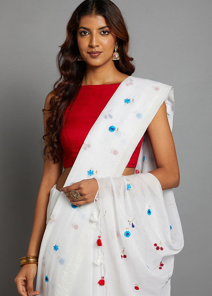 White Pure Cotton Saree With Blouse Piece