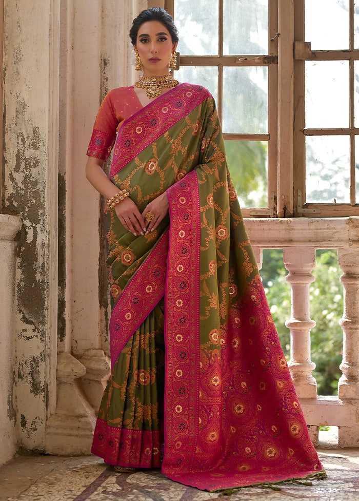 Mehendi Banarasi Silk Saree With Blouse Piece