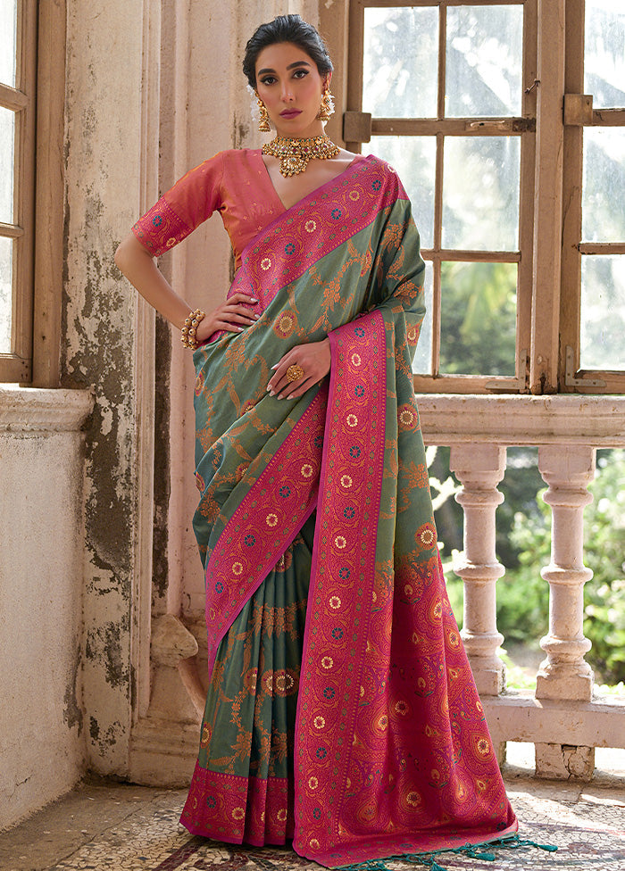 Rama Banarasi Silk Saree With Blouse Piece