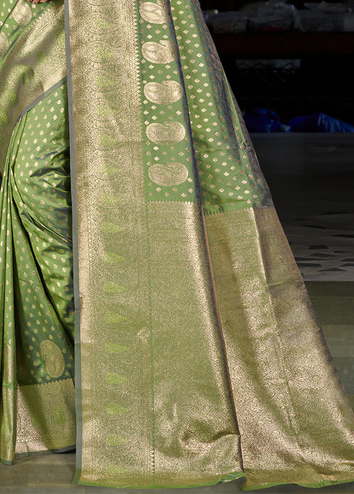 Green Spun Silk Saree With Blouse Piece