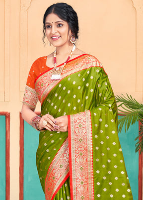 Multicolor Dupion Silk Saree With Blouse Piece