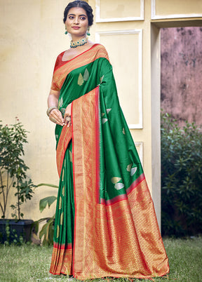 Green Dupion Silk Saree With Blouse Piece