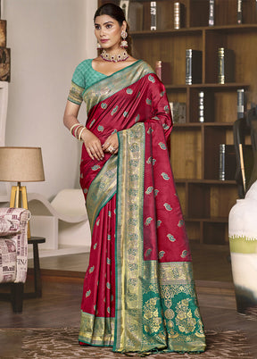 Magenta Dupion Silk Saree With Blouse Piece