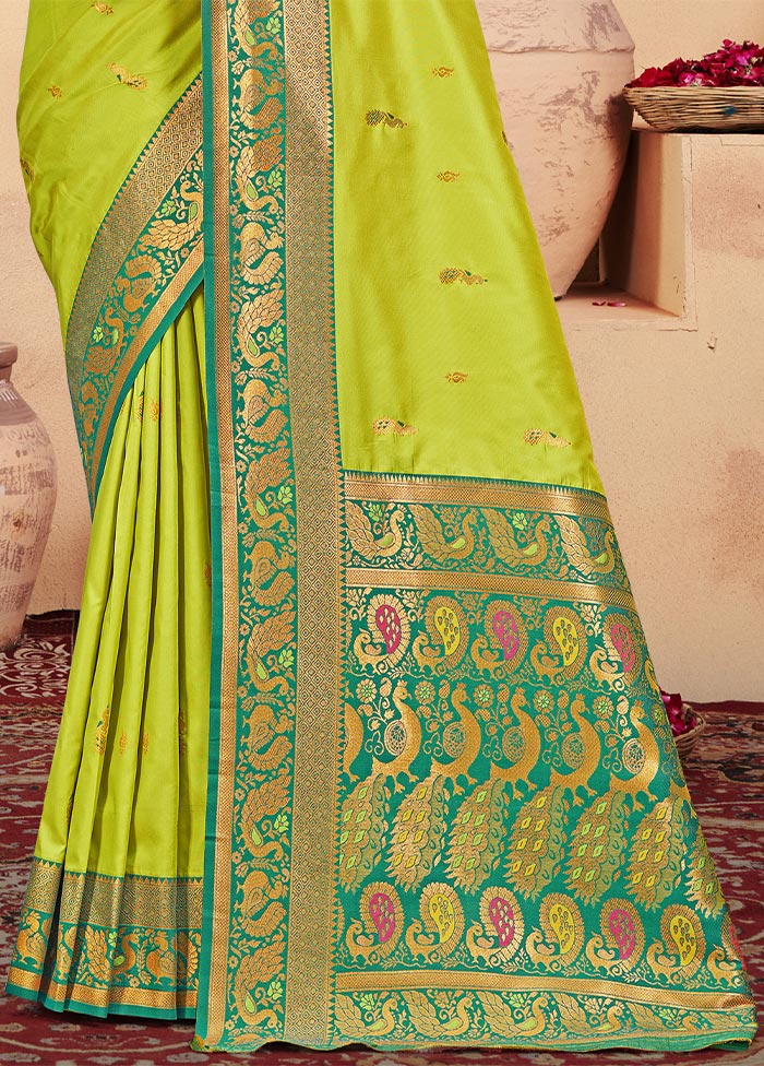 Parrot Green Dupion Silk Saree With Blouse Piece