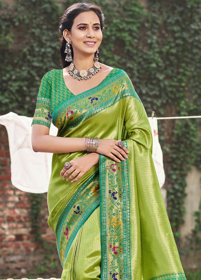 Green Spun Silk Saree With Blouse Piece