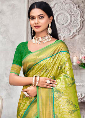 Parrot Green Dupion Silk Saree With Blouse Piece