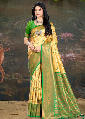 Yellow Dupion Silk Saree With Blouse Piece